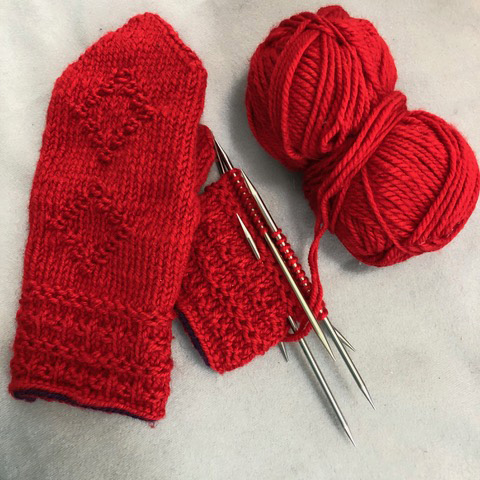 Twined Mittens knitting class with Beth Brown-Reinsel